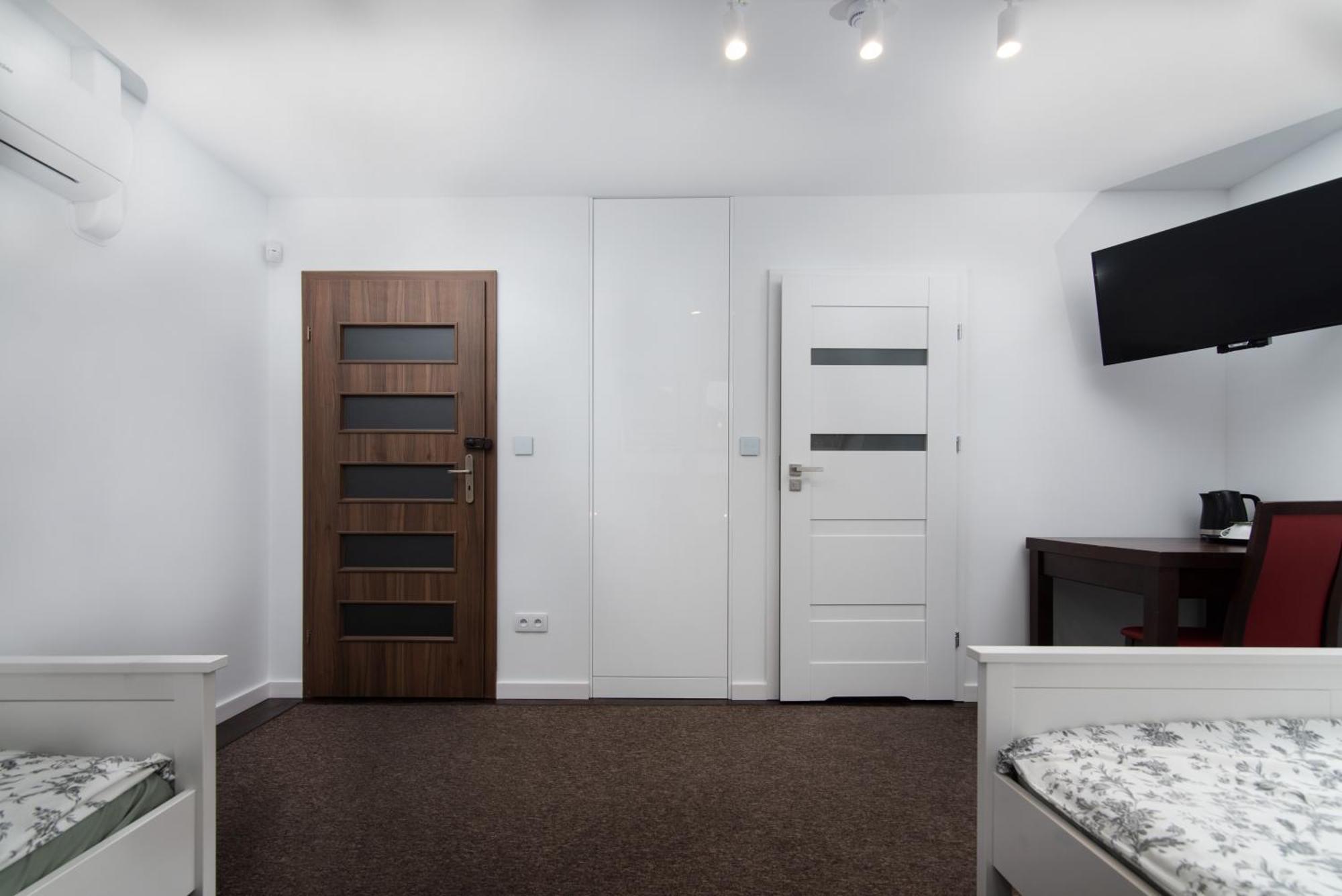 Hubertus Otel Wola Rzedzinska Dış mekan fotoğraf